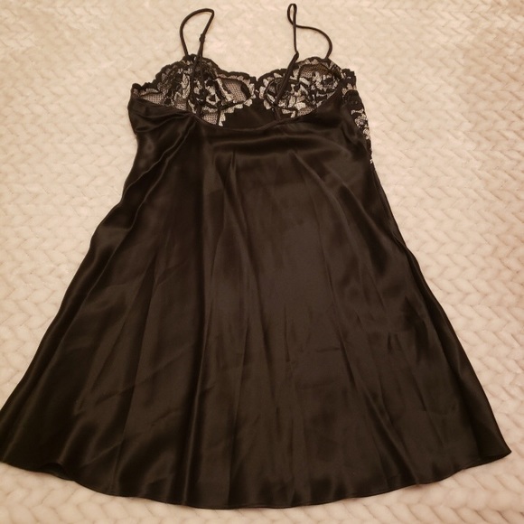 MARILYN MONROE Satin and Lace Chemise - Picture 3 of 3